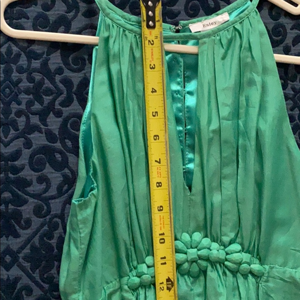 Dress -flattering Emerald green - M (fits like 4). - Picture 10 of 10